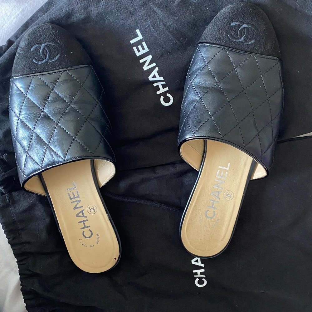Chanel Lambskin Suede Quilted Mules 35 Black
